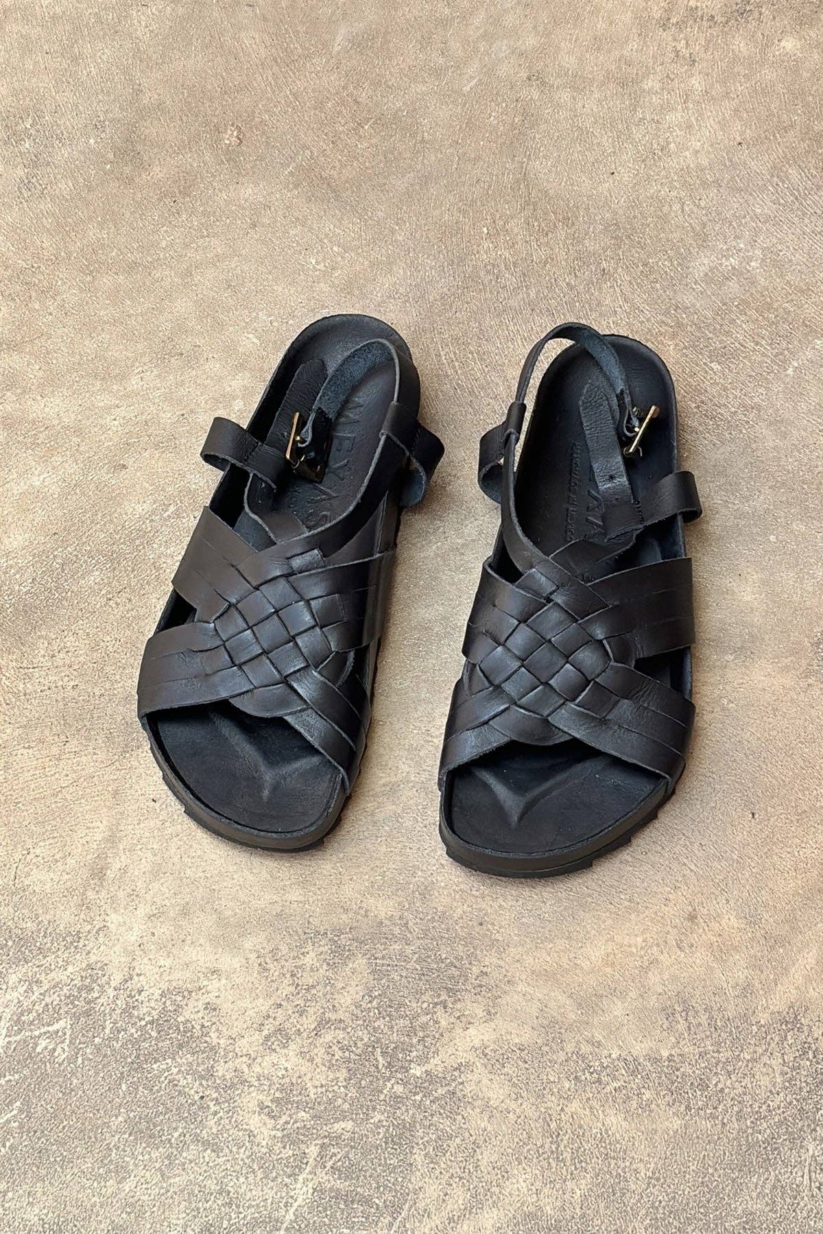 Mole - Black Leather Sandals For Wide Feet