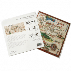 Two square paper sheets lie side by side on white: one features a vintage-style map, the other shows Spanish instructions, info, and icons about the Terra Lusa Cantino Eco Shopper—an eco-friendly shopping bag.