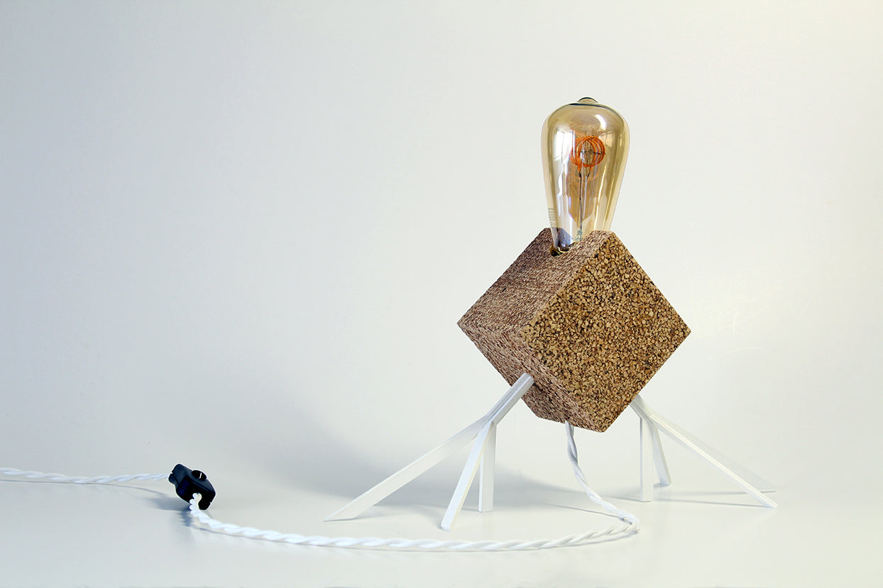 Agaphanto E.T. cork material table lamp | Lamps | Iberica - Pretty things from Portugal